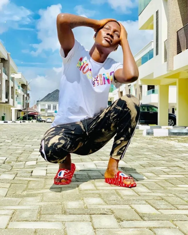 Ayinde by Hotkid Ft. Zinoleesky