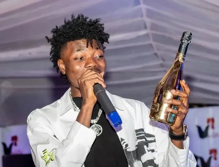 BCA20EB8 CEAC 4B1E B1BD F296B3C934BE