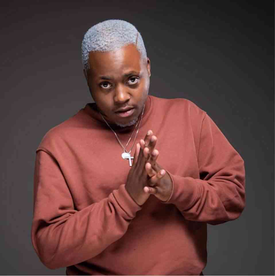 Kelvin Momo – Sisuka Kude ft. Sfarzo Rtee Babalwa M