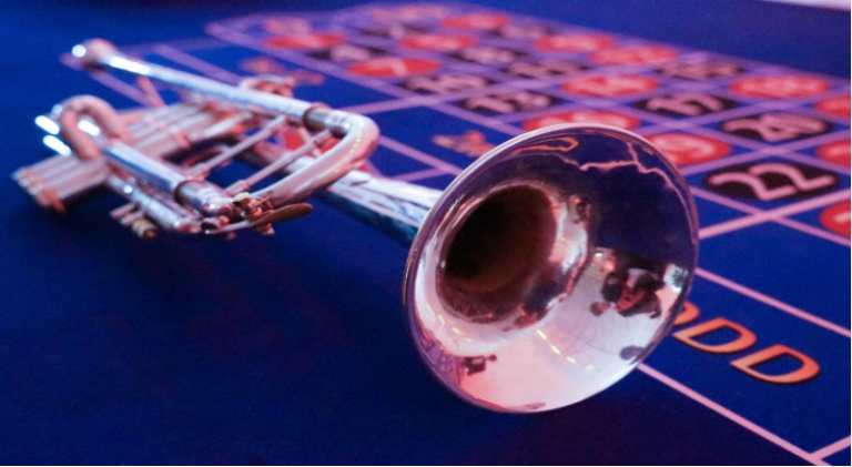 How can music improve the experience of Canadians while playing at no-deposit bonus casinos? 